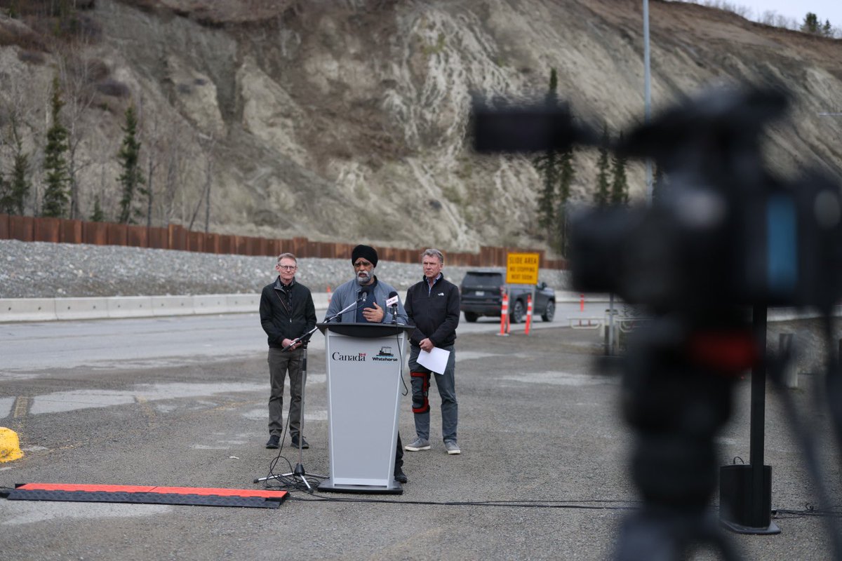 Harjit Sajjan (@harjitsajjan) on Twitter photo 📍Whitehorse, Yukon.
I announced vital funding for more accurate & detailed flood maps — In partnership with <a href="/yukongov/">Government of Yukon</a>, this is key to preparing for & mitigating flooding damage.
Without accurate maps, flooding can cause millions in damages & force people to flee their homes. 📍Whitehorse, Yukon.
I announced vital funding for more accurate & detailed flood maps — In partnership with <a href="/yukongov/">Government of Yukon</a>, this is key to preparing for & mitigating flooding damage.
Without accurate maps, flooding can cause millions in damages & force people to flee their homes.