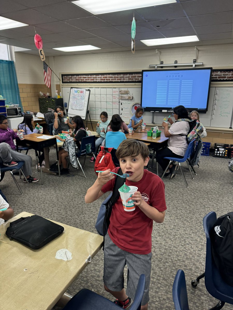 Snocone party for students who met their yearly Istation growth goal! @DowlingTigers #DowlingDeepDive