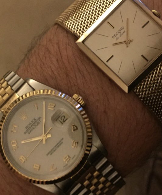 Given the choice ? what one of these, would you choose to adorn your wrist, both are vintage but one I wear occasionally the other for special occasions @ROLEX #record @Watch_dealers @IWC @BellRossWatches