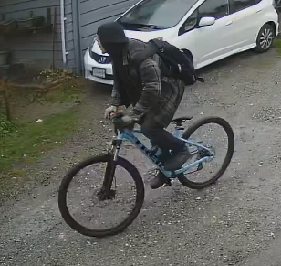 #VPDNews: Vancouver Police have launched an investigation after a stranger tried to lure an 11-year-old girl in East Vancouver Sunday night. Anyone with information is asked to call 604-717-0604. More information bit.ly/3QBpDHv
