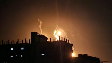 SoftWarNews's tweet photo. BREAKING:
Israel mengumumkan dimulainya serangan terhadap Rafah

Invasi kriminal Israel ke Rafah, tempat perlindungan terakhir warga Palestina di Gaza, telah dimulai.  

1,7 juta warga sipil yang terjebak di Rafah kini diserang melalui udara, darat dan laut, pada tengah malam. https://t.co/mwydMD7NBj