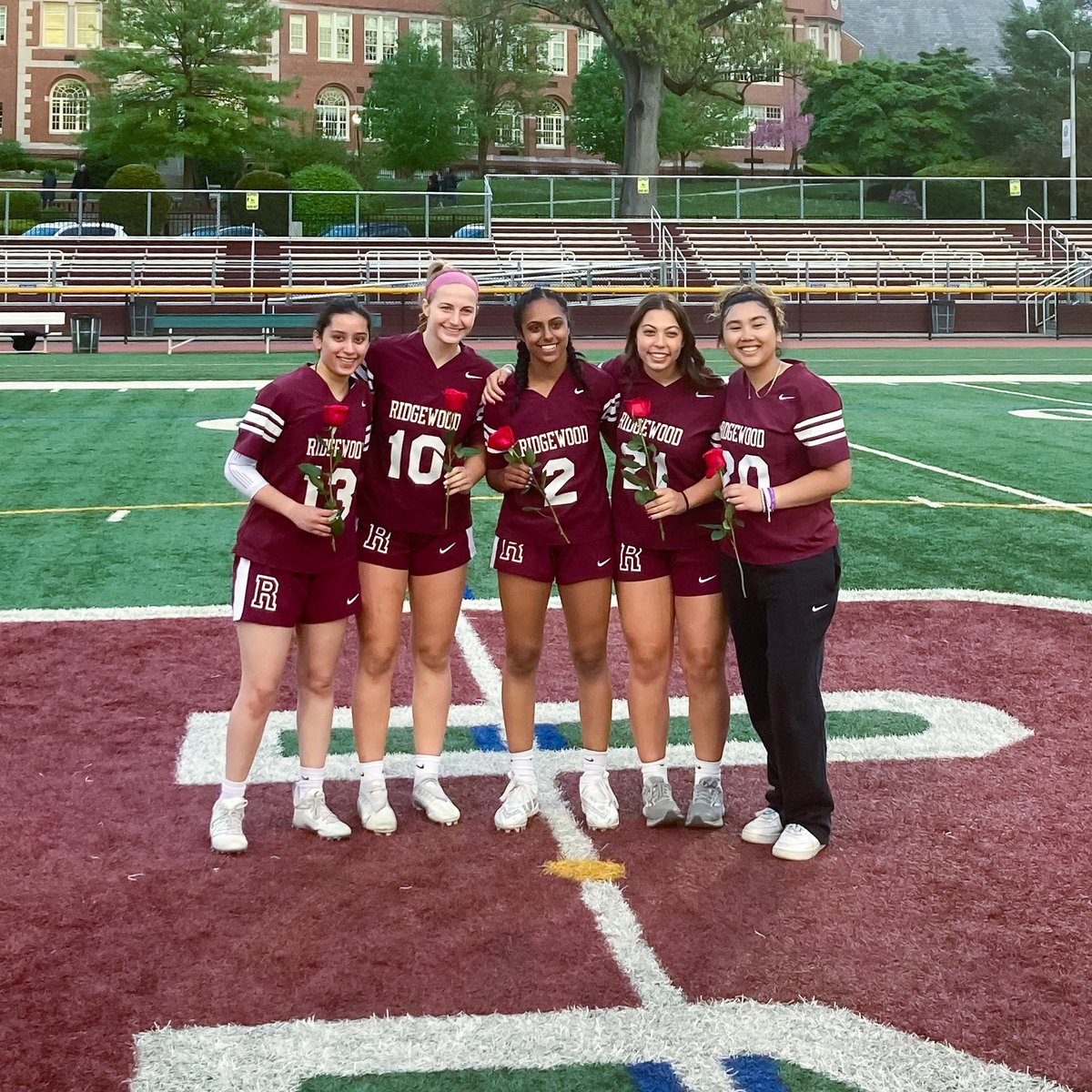 TAPRidgewood's tweet photo. The Ridgewood flag football team sent off their foundational senior class in style in their win over Ramapo! Next stop: playoffs!
Read the full story here 👉 https://t.co/B0MPmQXFO2
#Ridgewood | #BergenCounty | #LocalNews | #TAPinto https://t.co/vxLqgB2l8b