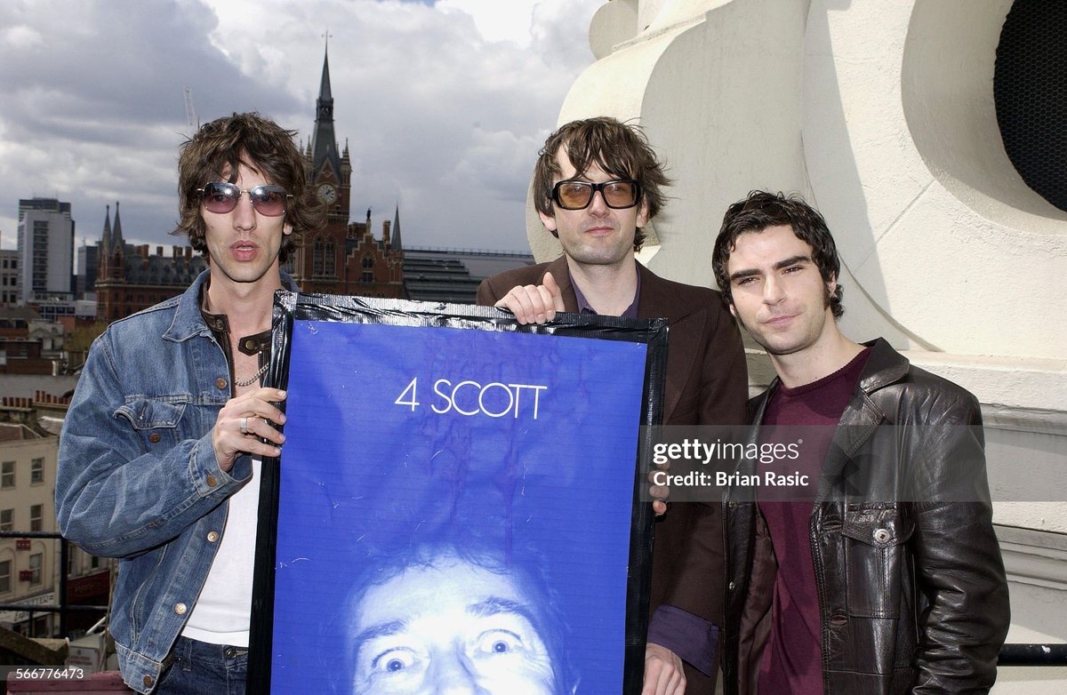 Photo Call For '4 Scott' Event In Memory Of Pop Promoter Scott Piering Who Died 2 Years Ago, London, Britain - Richard Ashcroft, Jarvis Cocker And Kelly Jones Of The Stereophonics (2002)