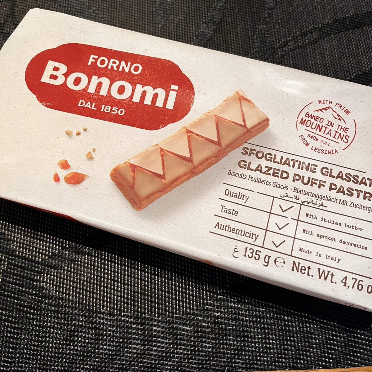 今日はパイみたいなBonomiって菓子。
平日のパンを買いに行くのを忘れていました。
そして、昨日の黄桃が残っていた事を、食後に思い出しました。

缶ではなく瓶なので、まだもつでしょう。

iPho
charu.tuna.be/22824813.html#…
#sumisuki #bonomi #朝食 #珈琲 #コーヒー #coffee 
instagram.com/p/C6pKFFUSLnp/…