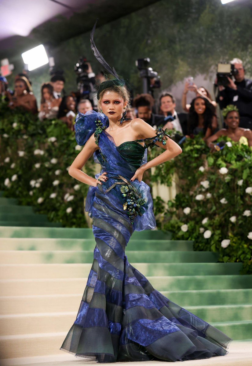 royalityves's tweet image. of course Zendaya is wearing John Galliano