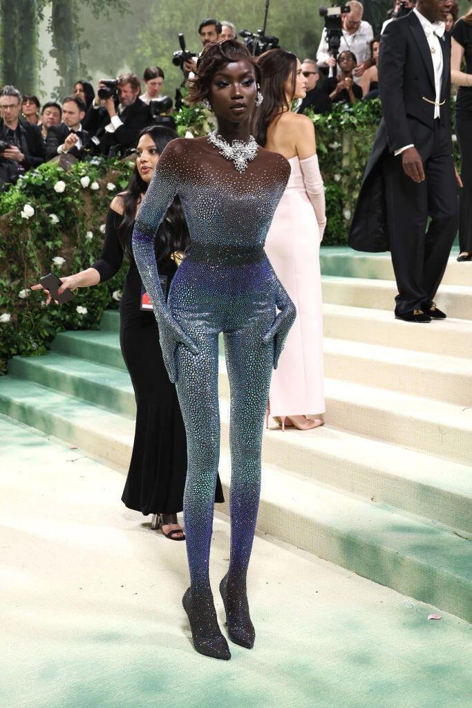 23metgala tweet picture