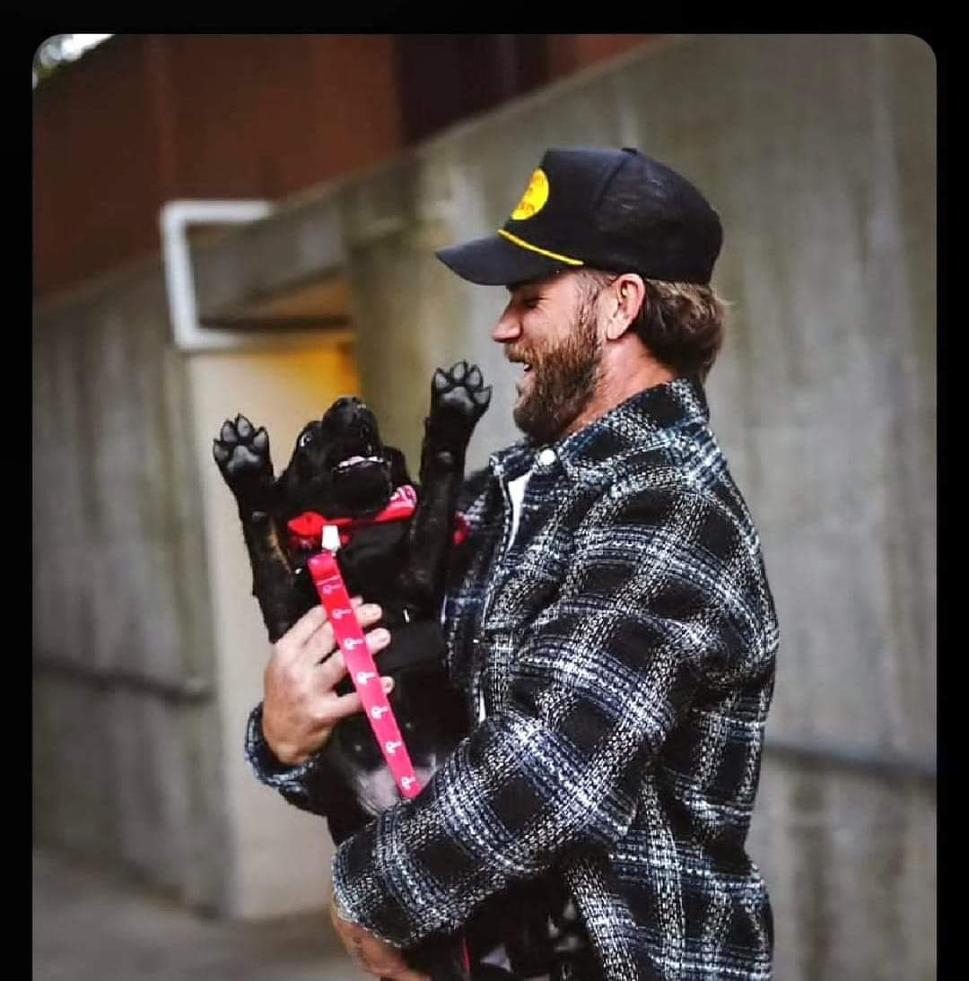 Bryce Harper holding Major Might be the best thing you see all day