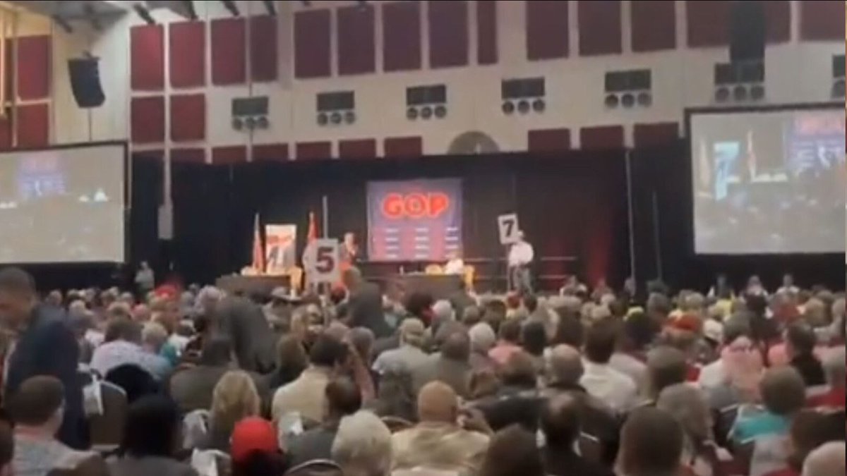 🥳🇺🇸Big WIN for MAGA🇺🇸🥳 🚨Breaking: 🇺🇸Grassroots Revolution Overthrows 🦏RINOs🦏 at 🇺🇸Missouri State GOP Convention We flipped the ✅Chair ✅Committeeman/woman ✅Slate ✅Voted down the RINO platform draft t.me/gatewaypundito…