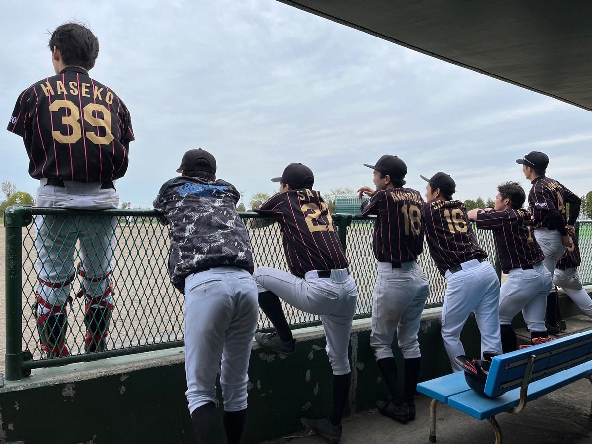 Averagepi_pi_'s tweet photo. 先日行われたG.A.P.C.北海道予選「ブレーメンズ杯」にて優勝することができました🏆

11月に島根に行ってきます！！

グラウンド準備や審判など、朝早くから大会の運営のために動いてくださったブレーメンズ(@Bremens2020 )の皆様ありがとうございました！
#札幌
#草野球 https://t.co/vc8kcdk38J