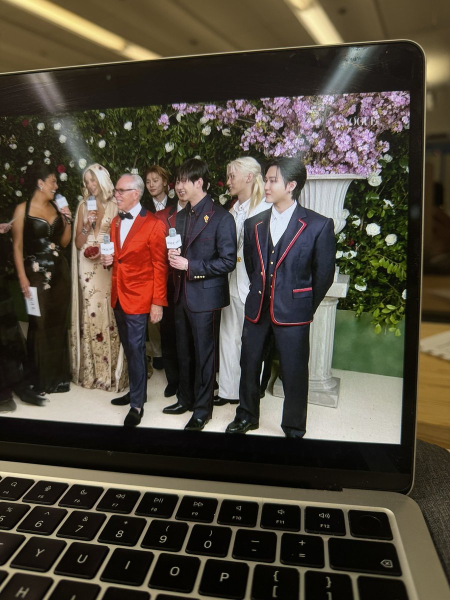 Brand0nRogers's tweet photo. The warblers have come a long way. #MetGala2024 #MetGala #glee https://t.co/4RZggyivI1