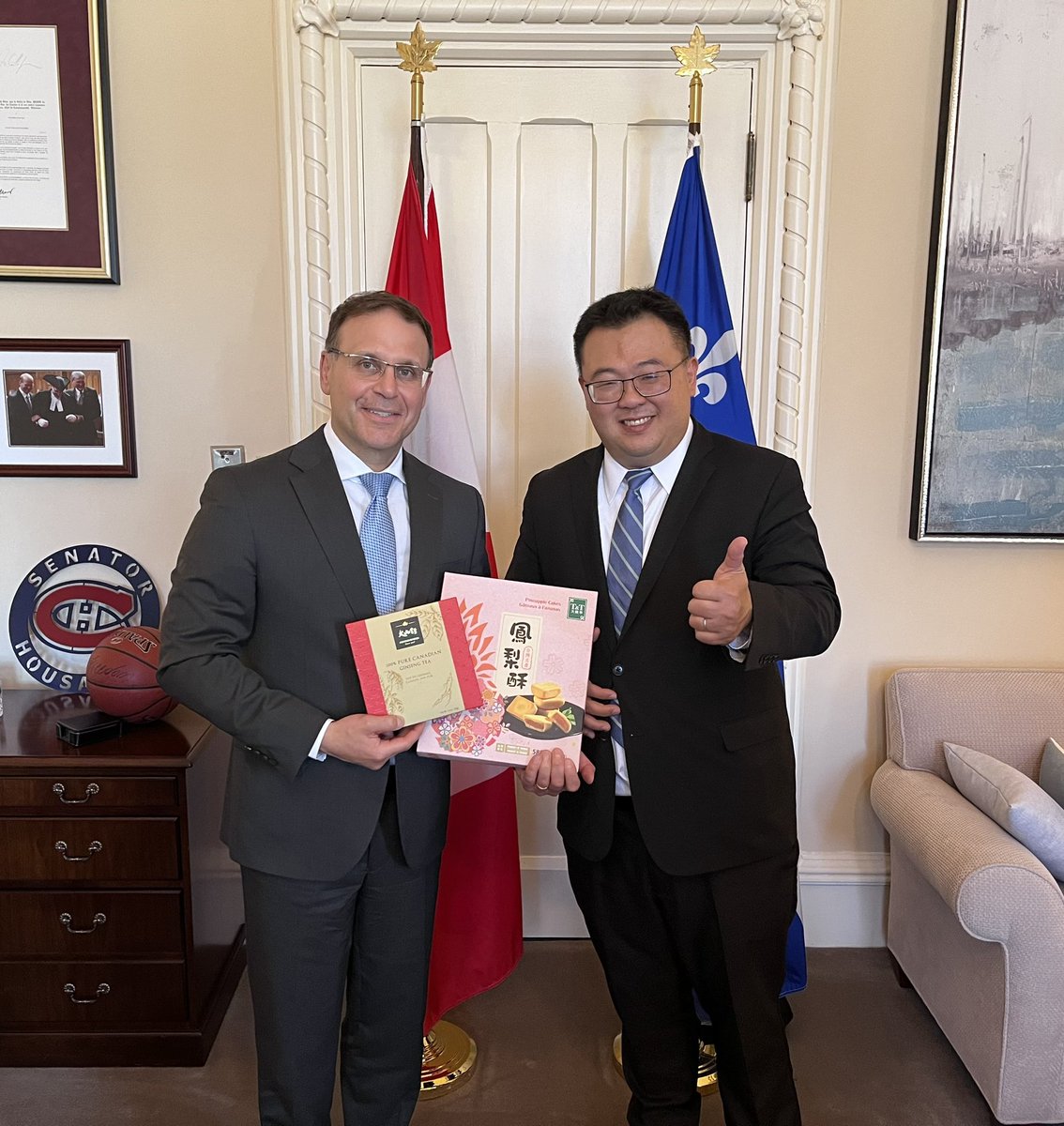SenatorHousakos's tweet photo. I had the pleasure today of meeting with The Taiwan Merchants Association of Toronto, members of the Taiwanese Chambers of Commerce of North America (TCCNA), to discuss tourism and economic development between 🇹🇼-  🇨🇦- 🇺🇸. 5000 strong, members of the Association are important pillars of economic and trade exchange between our 3 countries. 

As Canada’s 12th largest trading partner, Taiwan’s investments into Canada have continued to rise annually in manufacturing, pharmaceuticals, and high tech. The economic, social, and political bonds between Canada, Taiwan, and the United States are stronger than ever, and will only strengthen further through future expansion of Taiwanese and Taiwanese-Canadian-based companies in Canada.