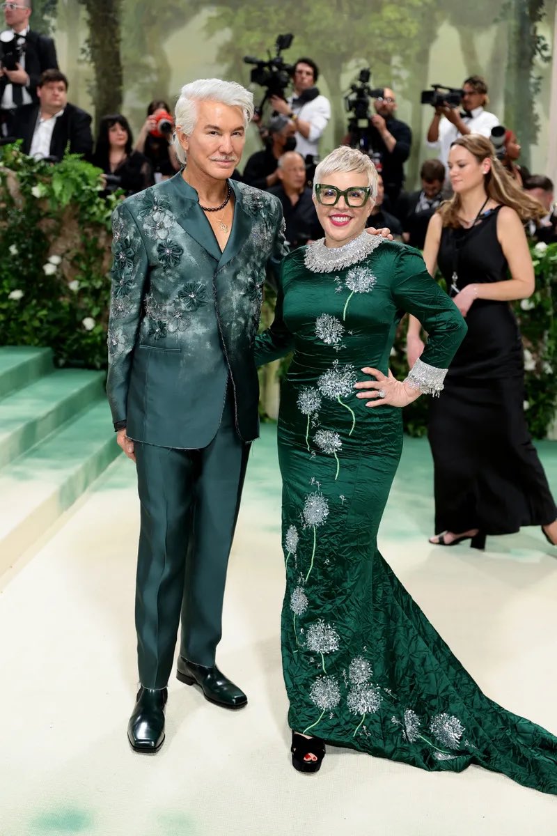 Ok baz luhrmann can be allowed suits at the met carpet. 

But the other men need to step up