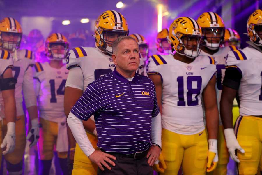 After a great conversation with @CoachBoDavisLSU Im blessed to receive a D1 offer from @LSUfootball @CoachCausey66 @ogwarriorsfb @_donovantate @MacCorleone74 @EugeneSims2 @TDurr92 @LawrencHopkins @game1_pre @PrepRedzoneMS @On3sports