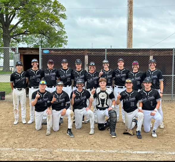 Rock Creek wins Back-to-Back Mid East League Championships after sweeping Rossville on the road. 🏆 The Mustangs outscore their league opponents by a combined score of 70-3 this year. 🤯
Game 1: Rock 5 Rossville 1
Game 2: Rock 8 Rossville 2
