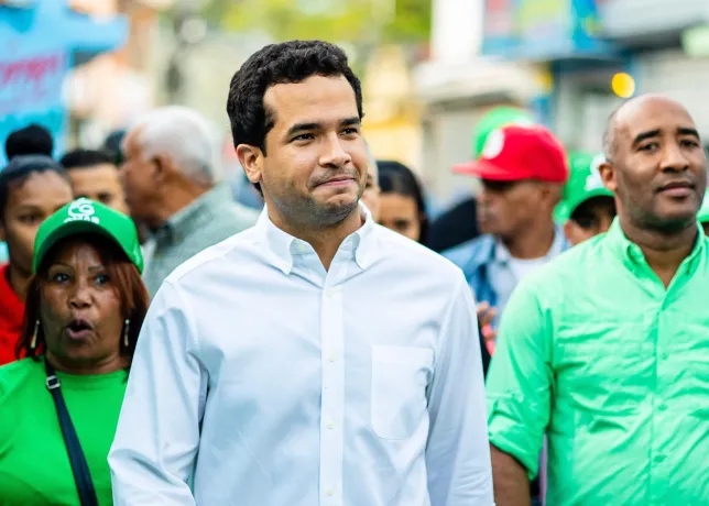 elnuevodiariord's tweet photo. La Iglesia Católica dominicana invitó a votar por el candidato a senador por el Distrito Nacional, @OmarLFernandez, por entenderlo idóneo al escenario actual según expresa un documento de la Arquidiócesis de Santo Domingo.

#ElNuevoDiarioRD