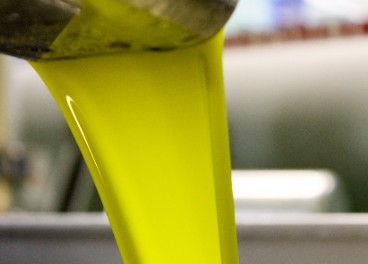 A nivel global y a fecha de 1 de mayo se estiman unas existencias de aceite de oliva a nivel del mediterráneo de 1.150.000 Tm. La escasez  otros países vecinos obligará a que vengan a España a adquirir AOVE, lo que podría suponer una presión alcista en los precios en origen.