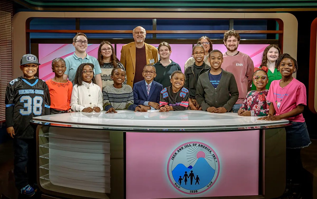 Earlier this semester, @ElonNewsNetwork students hosted local Jack & Jill students. During their visit, the young students produced their own broadcast pieces. Read the full story here: bit.ly/3JQ8Exm