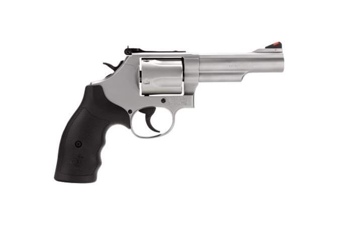 New arrivals!!

Smith and Wesson 69  44mag $868