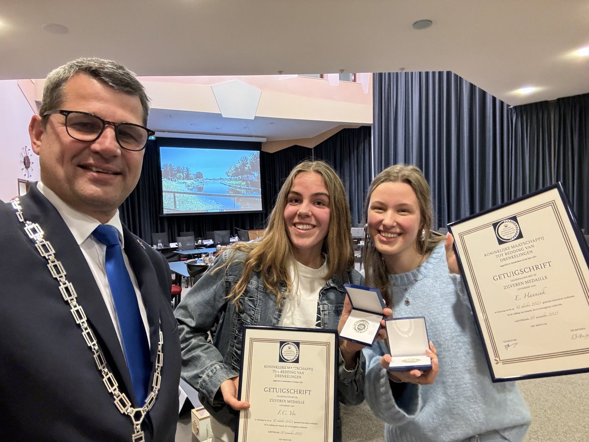 Na ruim 7 maanden komt er vandaag 6 mei een einde aan mijn periode in de Gemeente Sint-Michielsgestel als waarnemend burgemeester. De komende tijd gaan we zien wat de verdere toekomst gaat brengen, maar het was in elk geval eervol om in dit prachtige ambt actief te mogen zijn.