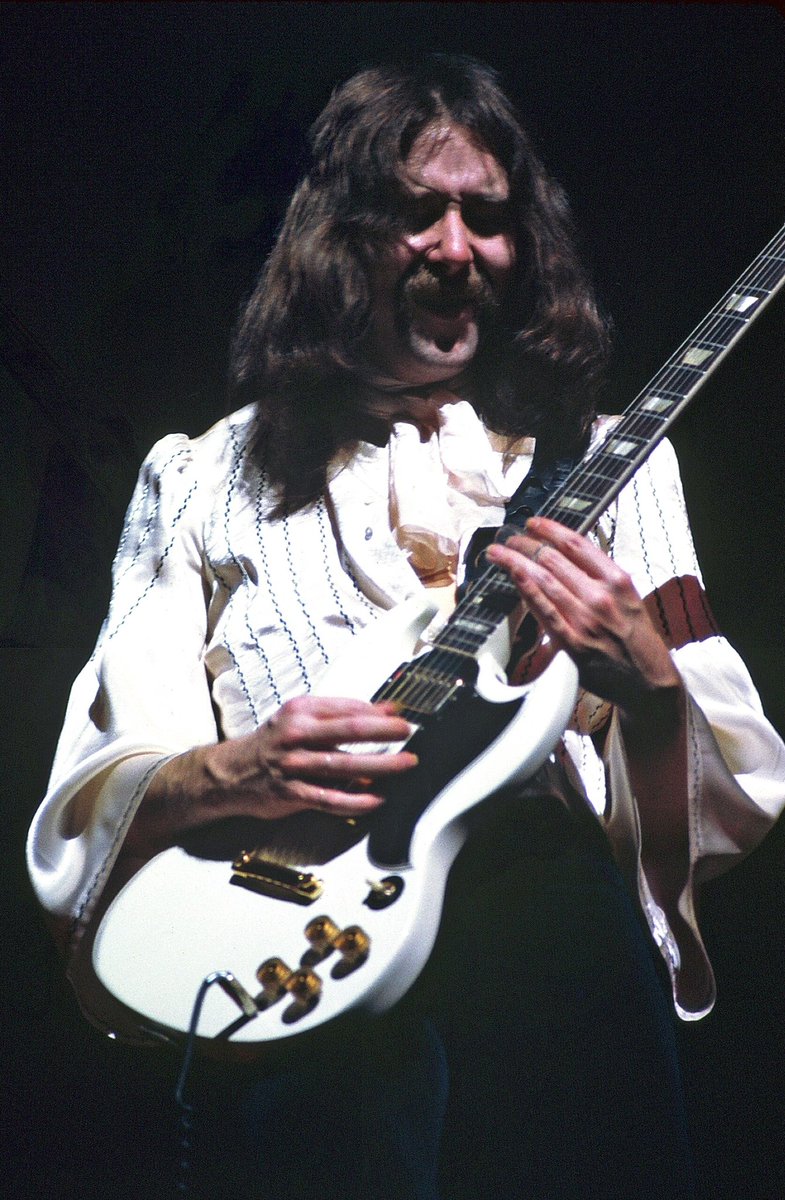 @itsbluesbob I’ll take Rod Price from Foghat.