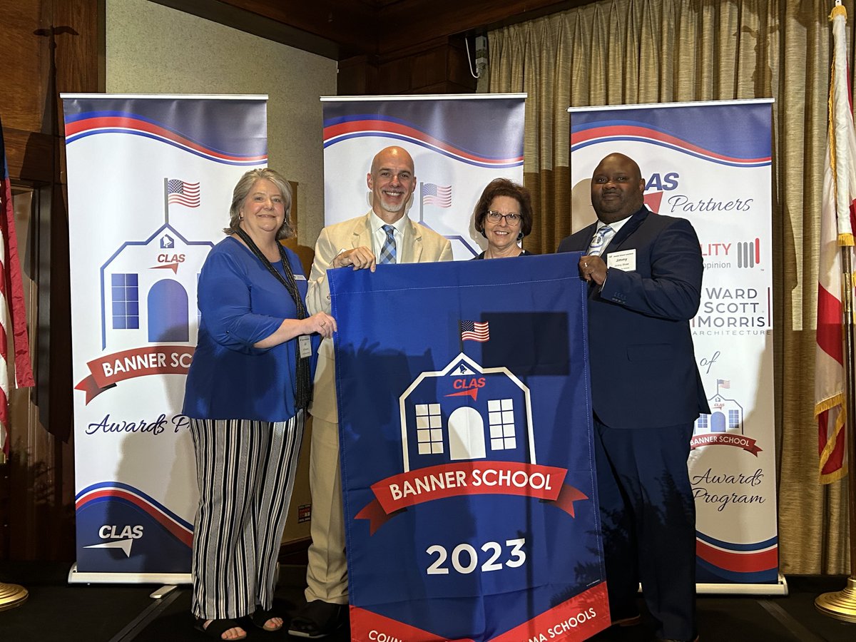 Congratulations to ⁦@HarlanFalcons1⁩ for the ⁦@clasleaders⁩ Banner School award today! Proud of the work they have done to vertically align writing through the stack audit! ⁦@FlorenceK12⁩ ⁦@ThomasCasteel⁩ ⁦@DrJimmyShaw⁩ #fcslearn