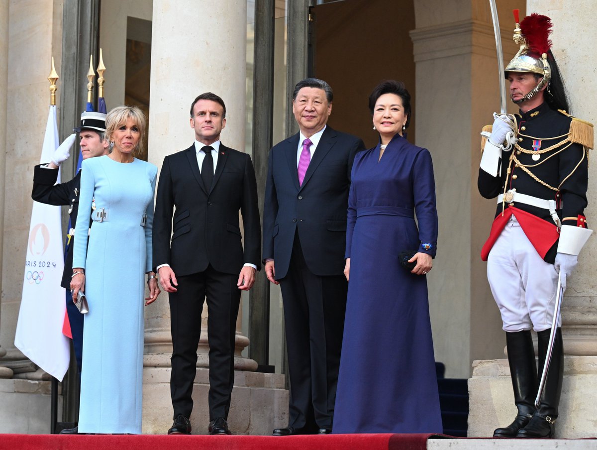[ 🇨🇳 CHINE | 🇫🇷 FRANCE ] 🔸 « Une trêve olympique pour tous les théâtres de guerre : c’est l’appel de la France à toutes les parties prenantes pour les Jeux de Paris. Merci à la Chine d’avoir manifesté sa volonté de s’engager dans la même direction. » - Emmanuel Macron
