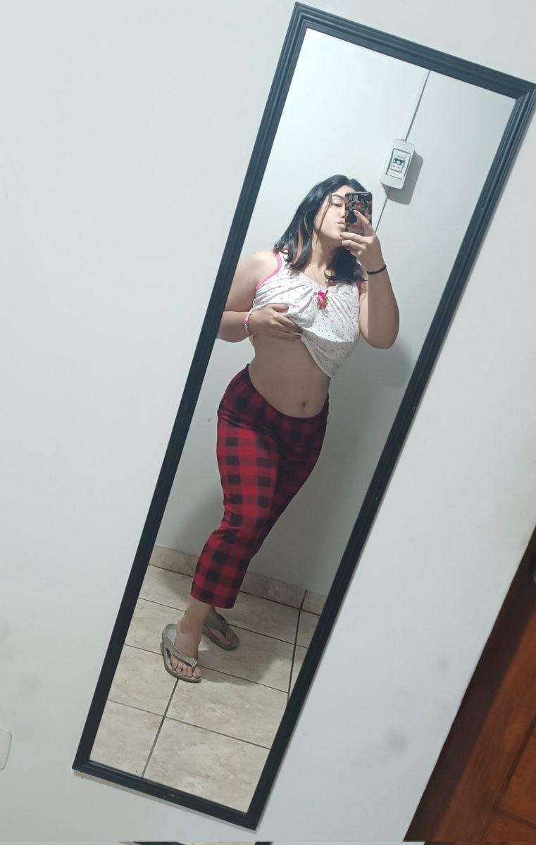 yexkatof's tweet photo. El canal de telegram privado te repara 🤤 aquí les dejo el público donde paso info 🤫 
https://t.co/q0QozdPVs0 https://t.co/wcAJ9Xca5A