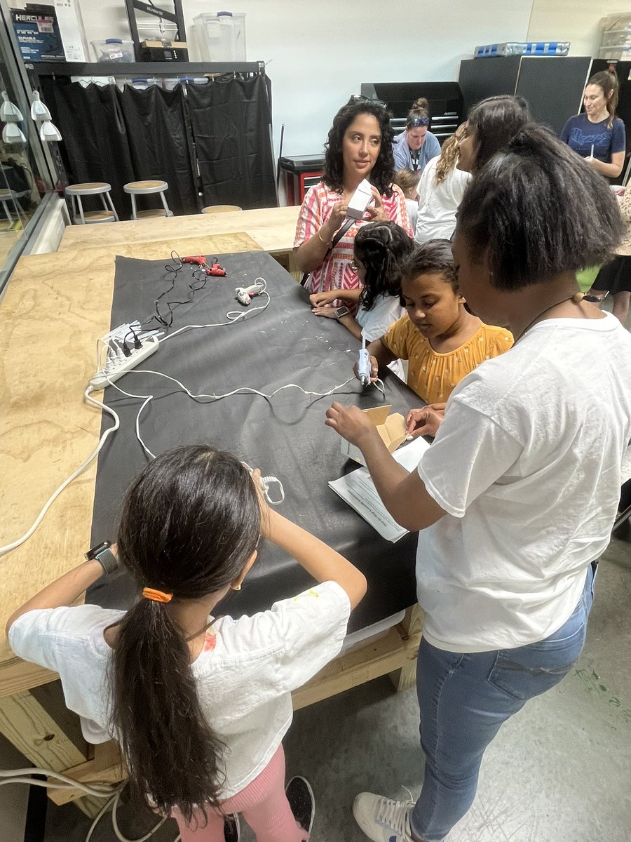 MrsViard's tweet image. Gems Club and Tech Club had a blast at the end of party at the @KatyShawCenter!!