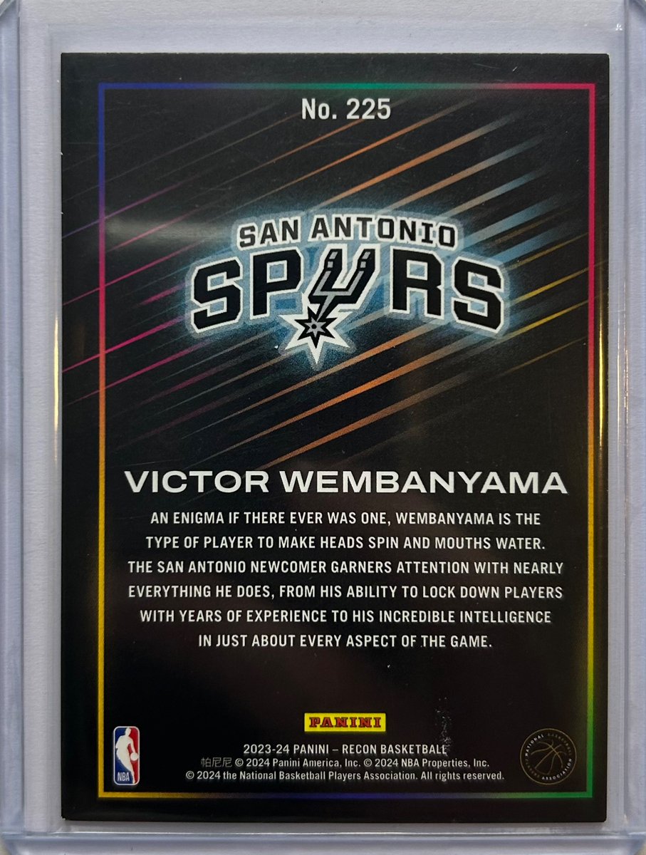 Victor Wembanyama Giveaway 
Just retweet and your in.

Damage on bottom front & off-center 

Winner picked tomorrow at the start of Cavaliers vs Celtics game