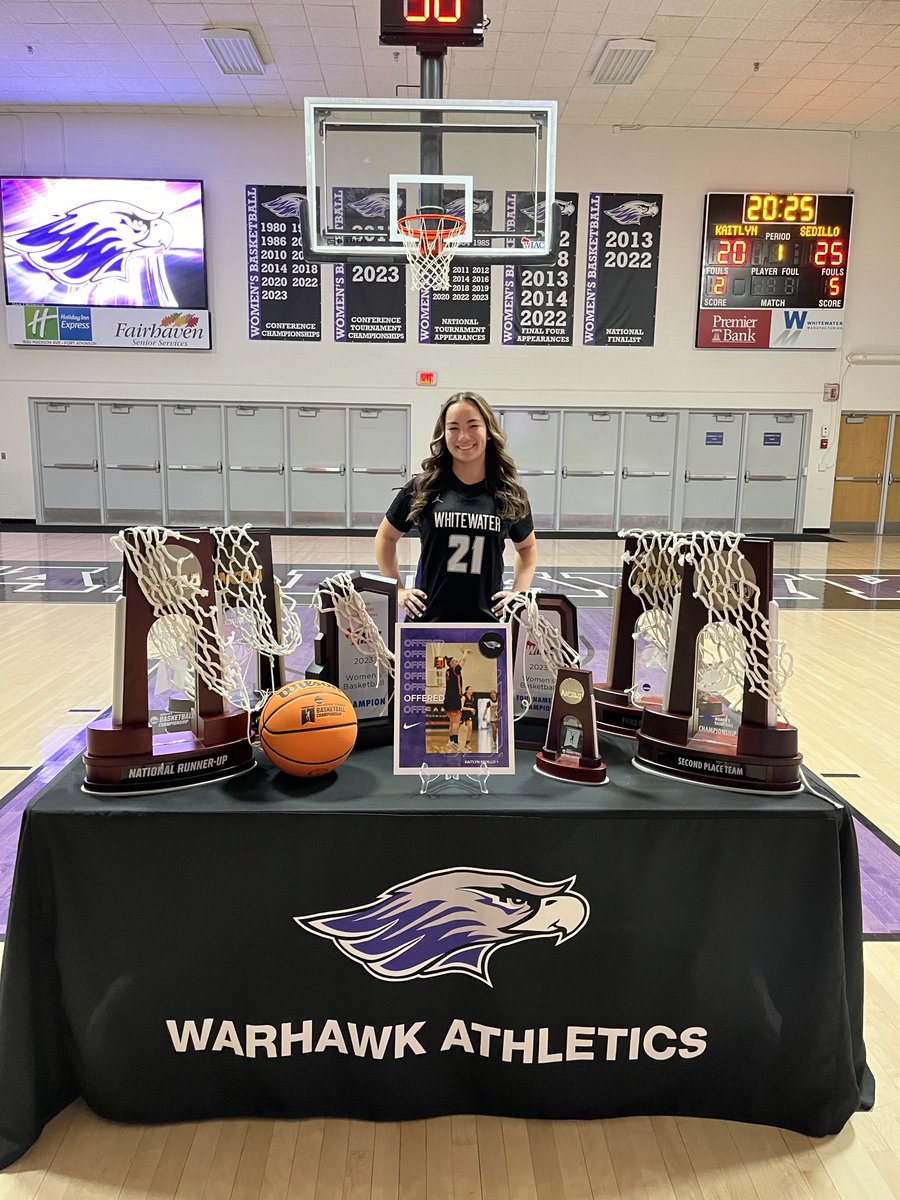 Thank you @coachcarollo and @coachhammer_uww for hosting me today and officially extending an incredible offer to play basketball at @UWWWomensHoops I really enjoyed the tour and meeting some of the players! I look forward to coming back for a game! @MacIrvinGirls