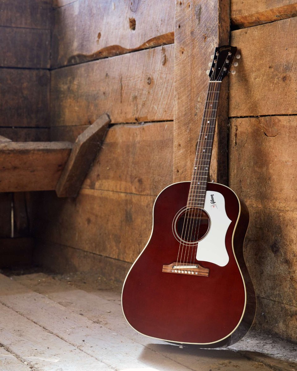 Looking for something new, something different, and something that rocks? Check out the J-35 30s Faded, G-Bird, and 60s J-45 Original to take your Summer to the next level! You can find these and more guitars under $3,000 here: ow.ly/q6bz50RixJs