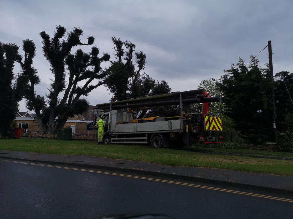 Warm congratulations to this BT Openreach truck driver, in Yarmouth #IsleofWight who decided despite the persistent rain for months, this verge would be just fine to drive on
