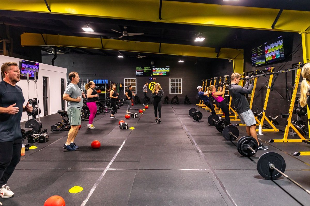 Starting the week off with a fresh dose of endorphins! No Monday Blues here! 

#FasterFam #FasterFitness #STLmade #TrainLocal #STL #StLouis #StLouisGram #STLfitness #Fit #FitFam #InstaFit #Fitness