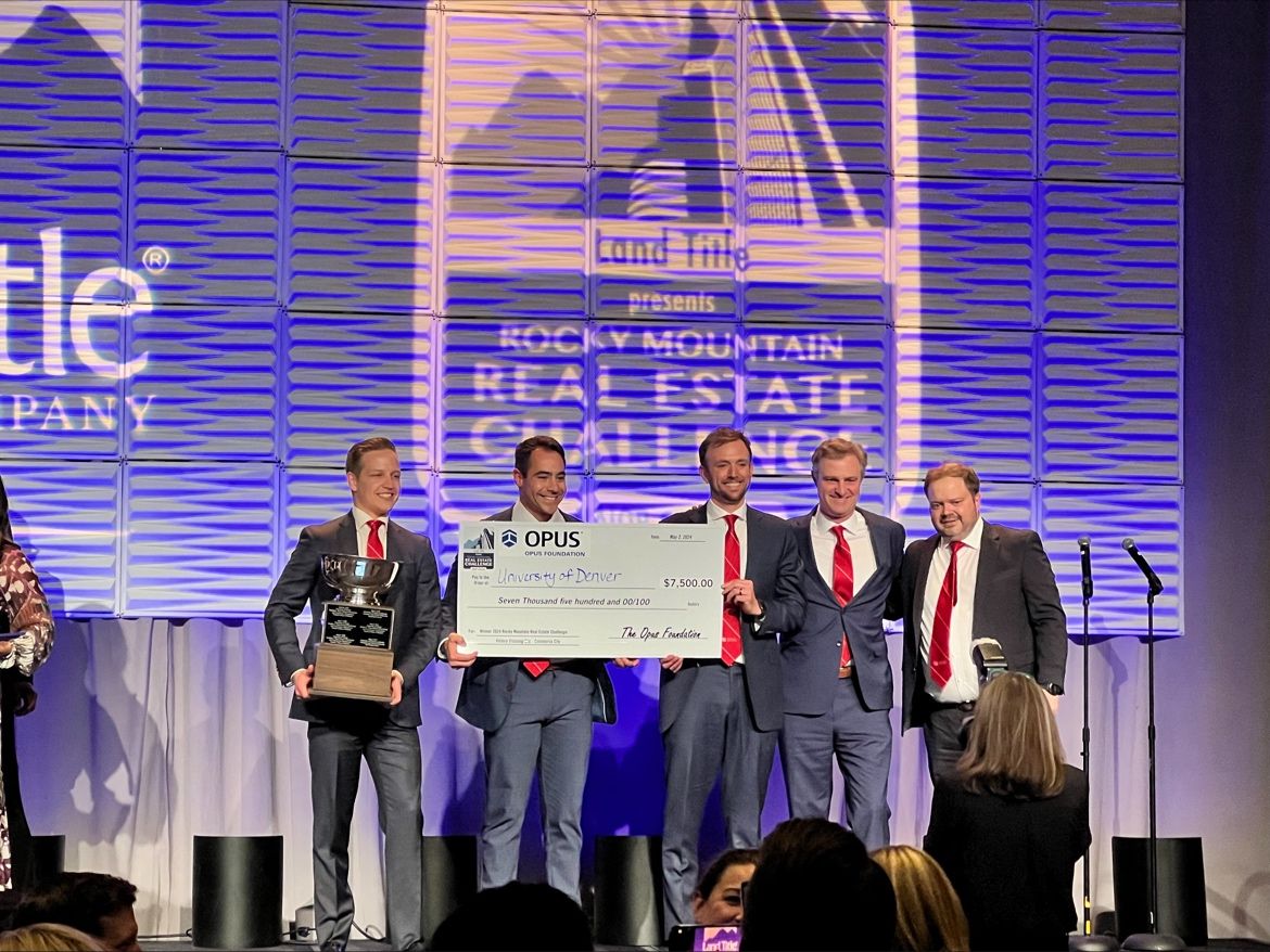 A round of applause for the Burns School and their victory at the @naiopcolorado Rocky Mountain Real Estate Challenge! 🎉 The student team was comprised of Samuel White, Dan Magalhaes, Rob Cairncross, Reed Rowley and Jay Hanz, with faculty advisor Vivek Sah.