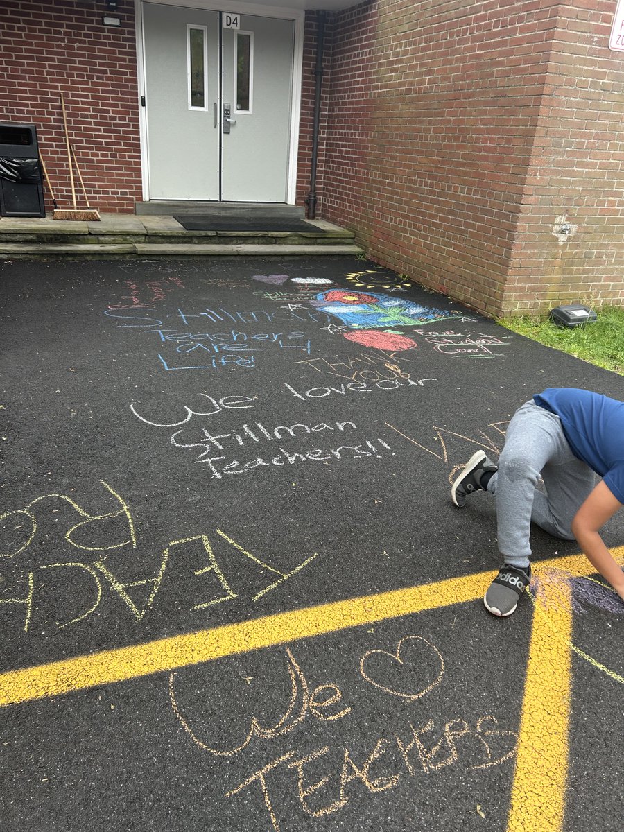 PrincipalLander's tweet photo. Celebrating our teachers!! Thank you Student Council for such a warm welcome and to all of our students who wrote letters!! I made breakfast too!! We have the BEST teachers and it’s fun to show them how much we love them!! https://t.co/dwchjkpZ76