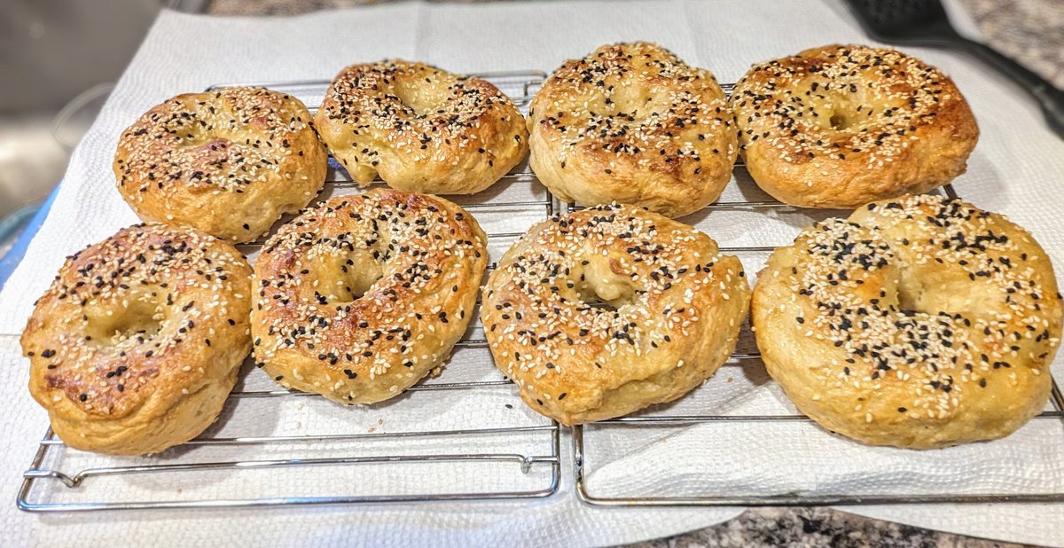 Just baked a fresh batch of everything bagels. Will enjoy with bacon creme cheese in the morning. 😋
