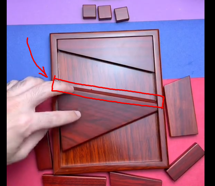 오늘 이거 많이 보이는데 정답 공개할께요
저거 큰거만 뒤집어서 놓는데 옆면이 비스듬하게 절단되어 있어서 그걸로 미세한 넓이 조절 가능한 트릭