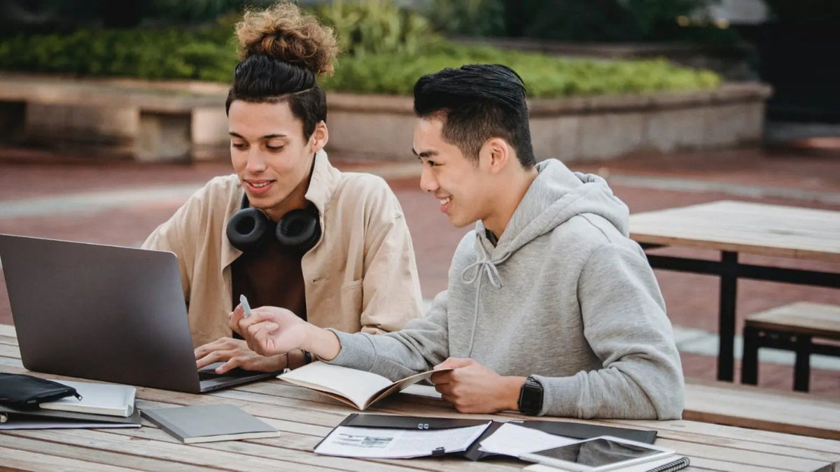 Embracing technology in the workplace transforms efficiency and connectivity. From job accessibility to enhanced communication and productivity, tech empowers every employee. #WorkplaceInnovation
