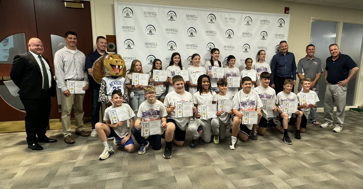 Congratulations to the @HowellTwpNewbry 5th grade basketball champions! #HowellLeads #HTPSLearnerSuccess #HTPSCommunityEngagement