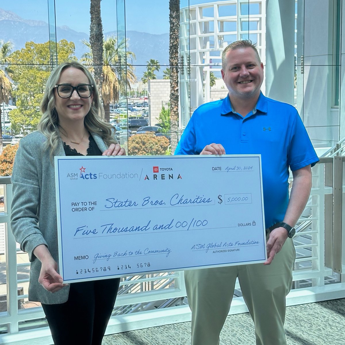 @ToyotaArena is proud to work with @StaterBrosMkts Charities, a non-profit that improves the quality of life in SoCal through hunger relief, children's well-being, education, health, veterans & active service members, & pet well-being. Together we can make a difference. ❤️