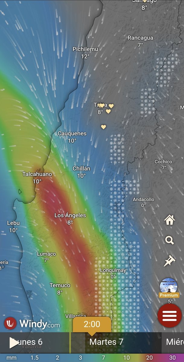 Próximas horas. La lluvia intensa seguirá afectando sectores de las regiones de Biobío y Araucanía, llegando a Ñuble y en la madrugada a Maule. Se preven pulsos intensos de agua, con posibles ⛈️ y viento. Mañana llega a O'Higgins, Metropolitana, Valparaíso y Coquimbo en la tarde.