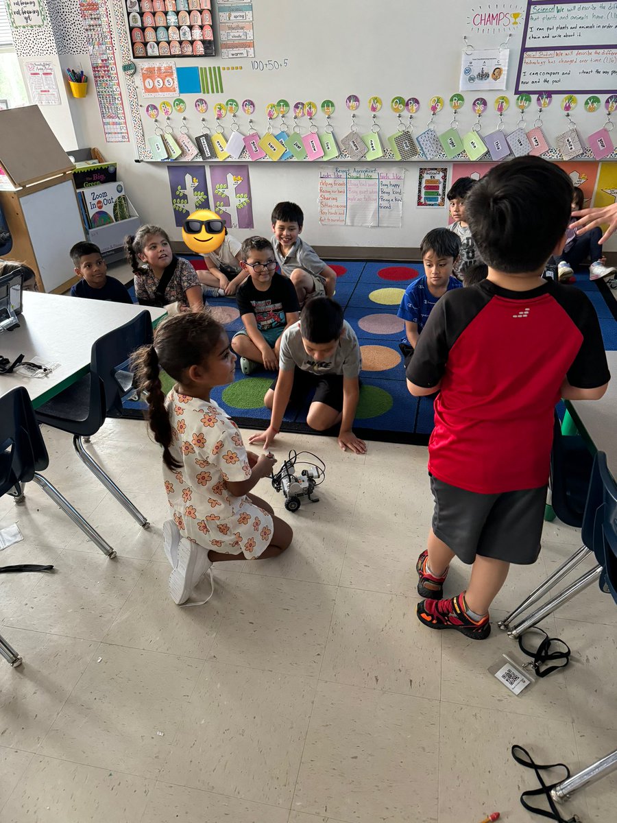 Arielle Cruz (@mscruzsclass) on Twitter photo 1st grade GT students had a blast building Lego robots with the SMHS Robotics Team. To close out our time working together, students were able to share their finished projects with their classmates! <a href="/SMCISD_CTE/">San Marcos CISD CTE</a> <a href="/DeZavalaSMCISD/">De Zavala Elementary</a> 1st grade GT students had a blast building Lego robots with the SMHS Robotics Team. To close out our time working together, students were able to share their finished projects with their classmates! <a href="/SMCISD_CTE/">San Marcos CISD CTE</a> <a href="/DeZavalaSMCISD/">De Zavala Elementary</a>