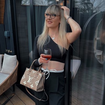 Rebecca Ford tweet media