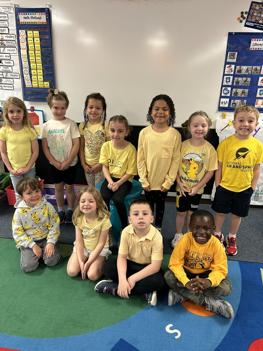 We were looking good in our yellow for #WishboneDay <a href="/MPS_Morton/">Morton Elementary</a>!  <a href="/MalonePrincipal/">Troy Malone</a>