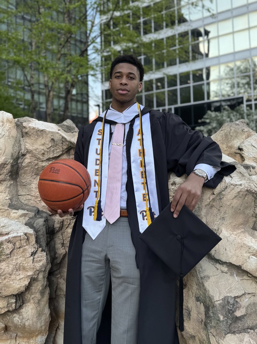 2024 Graduate🎓They can never take this away from me!💙💛#H2P