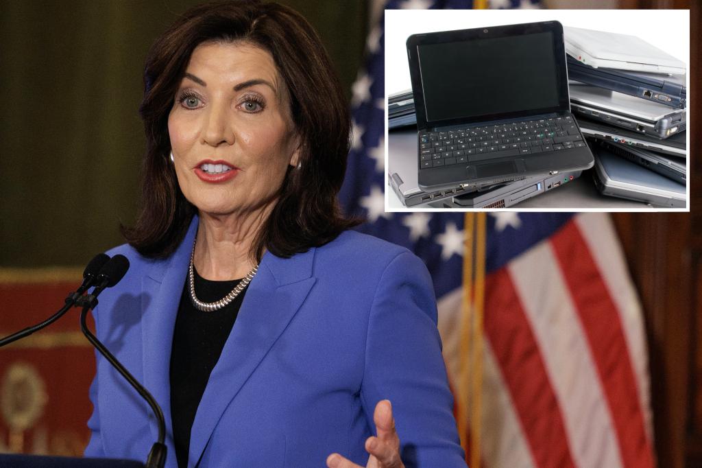 Hochul slammed for saying black kids in the Bronx don’t know what the word ‘computer’ means trib.al/Ib2m3jd