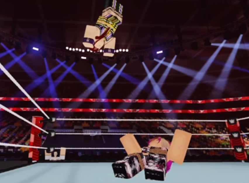 YuaPRIZM's tweet photo. あの小さな女性の大きな頭で手が痛くなりました 😢
#WWERaw 

📸 - @HoodPunkD 

T = That tiny woman's big head made my hand hurt 😢 https://t.co/SxCSb8cCUi