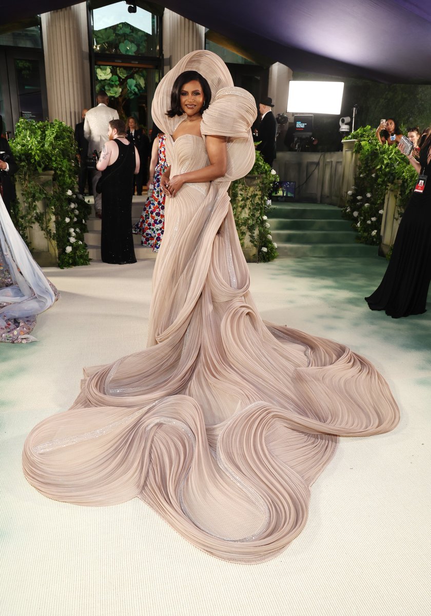 my tights at the bottom of my drawer #MetGala