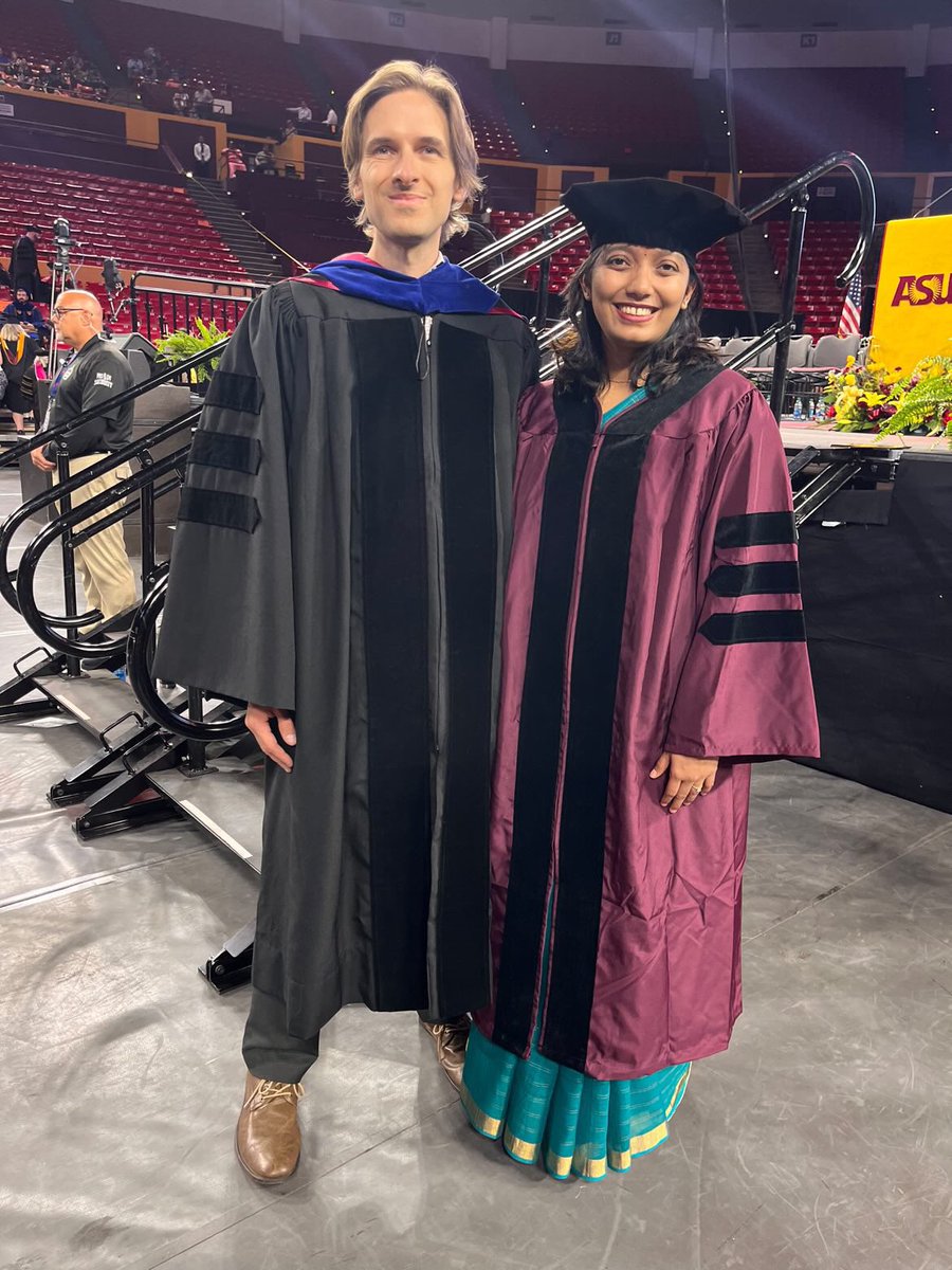 🎓🔬 Congrats to all our PhD and master's grads! Here's to your next chapter of innovation and discovery! 🌟 #ASUGrad #MolecularSciences #SMSgrads