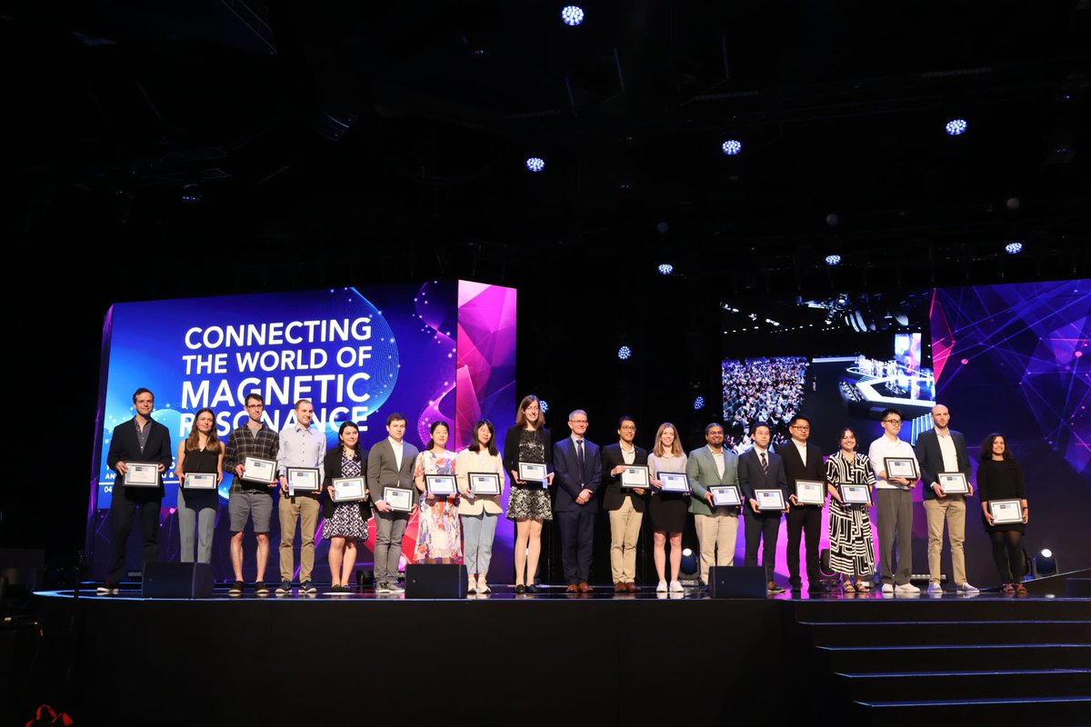 #ISMRM2024 #JuniorFellow Congratulations to my peers on stage! Thank you @Dee_Kay_Jay @mribri999 @sharmilamajumda and all our mentors who nominated and awarded each of us. If you know a young, promising MRI scientist/clinician, please nominate them for the next year.